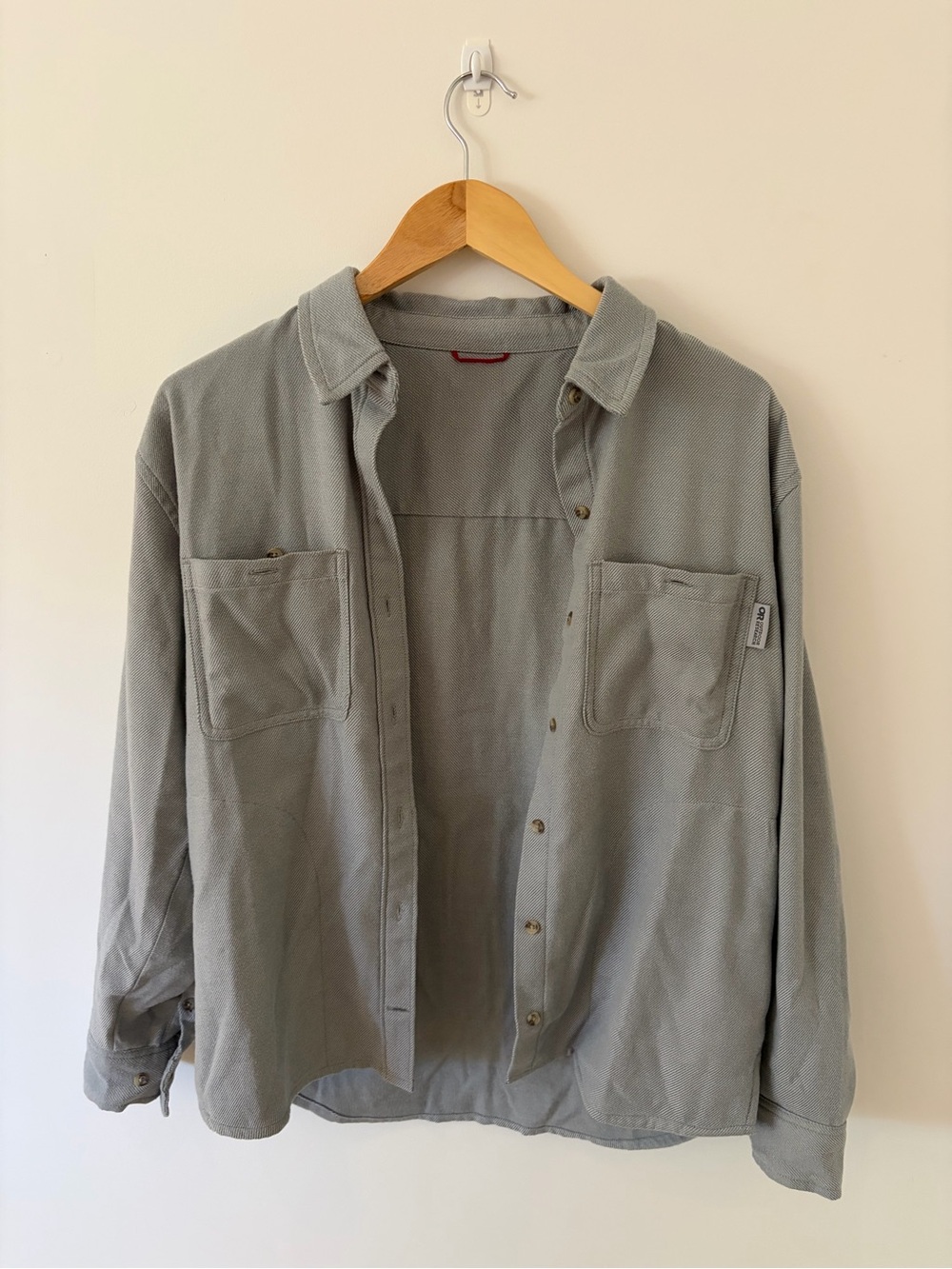 Outdoor research women’s feedback flannel overshirt (light grey)